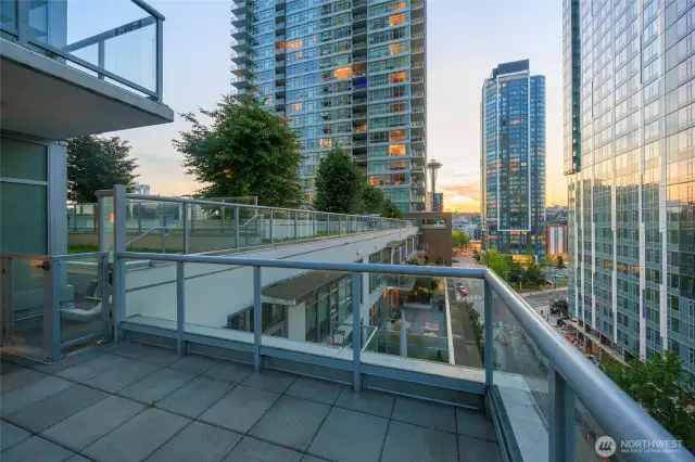 Corner Unit - Open Views of Greenery on 2 Sides
