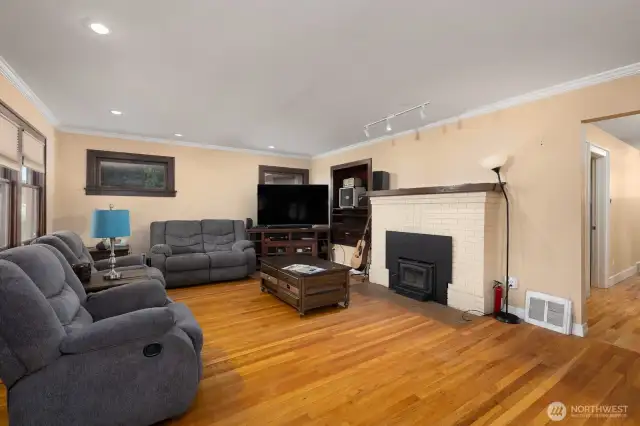 Fireplace insert is wood burning. Chimney was cleaned and refurbished in the last 2-3 years.