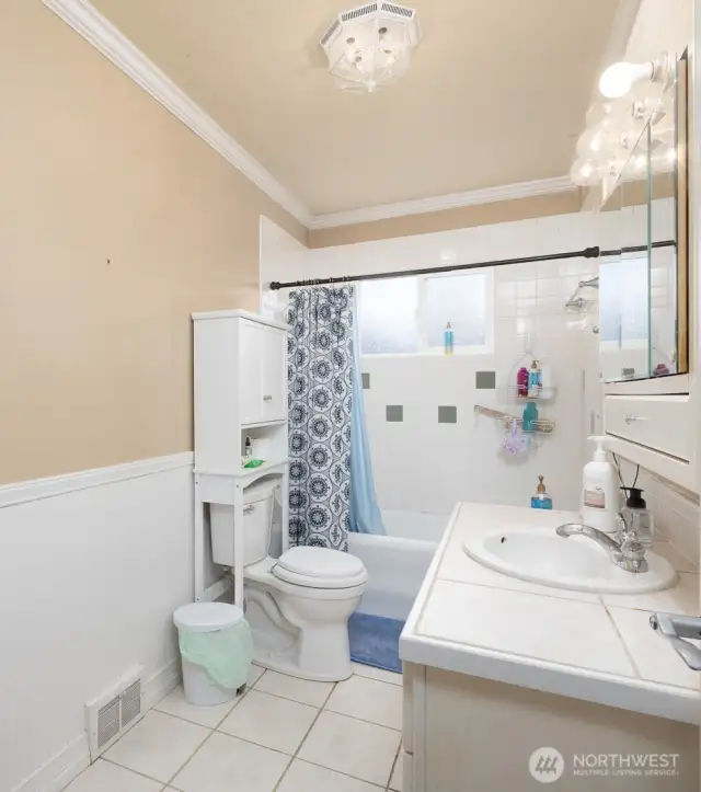 Main floor bathroom