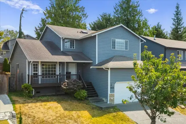 Rare 5 bedroom in Lake Stevens School District.