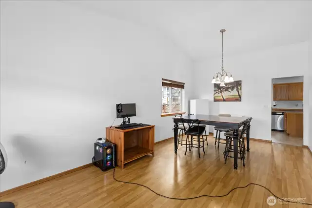 Another view of the dining room.
