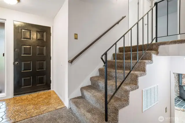 Spacious entry