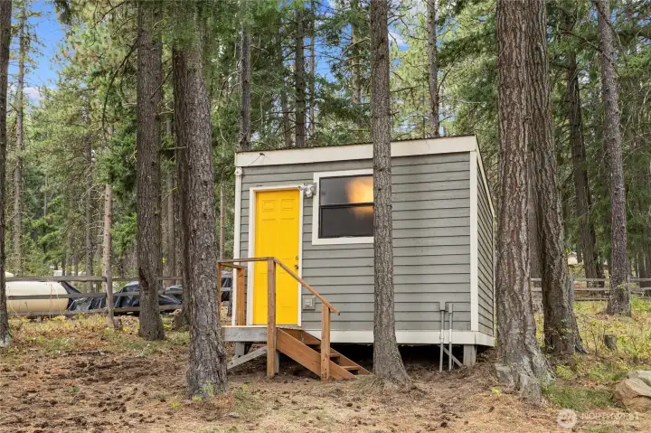Cute little bunk house