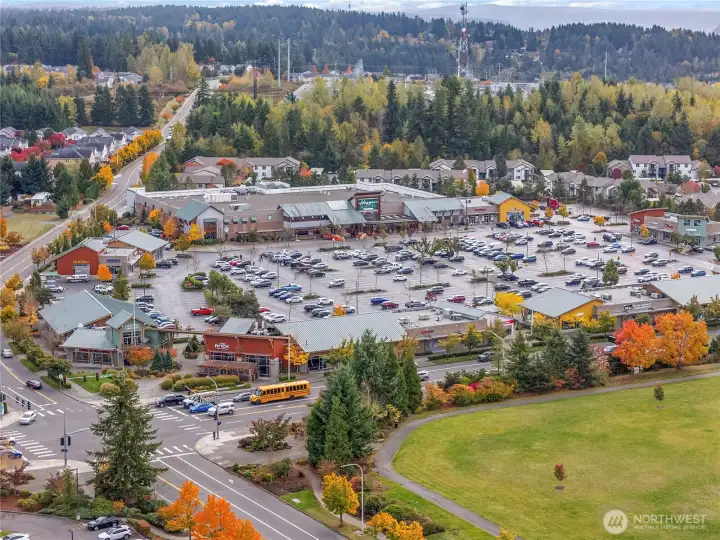 Lakeland Town Center less than 1 mile away!