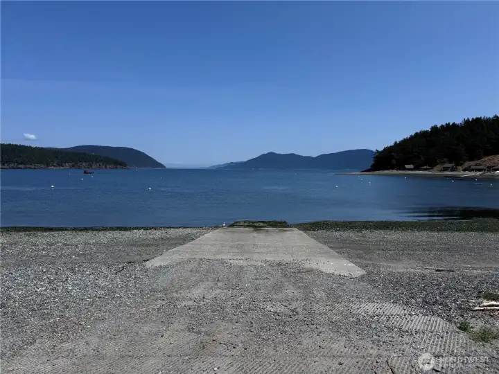 Boat ramp nearby is perfect for launching and retrieving.