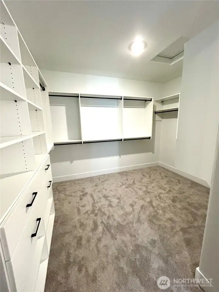 Walk in closet