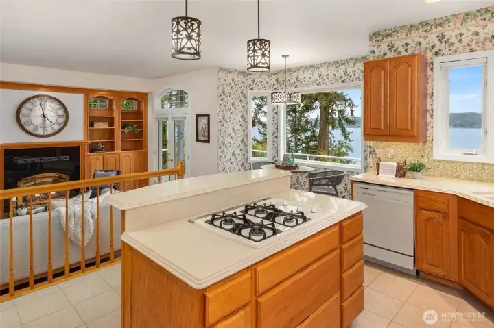 Kitchen Island Overlooking the Family Room