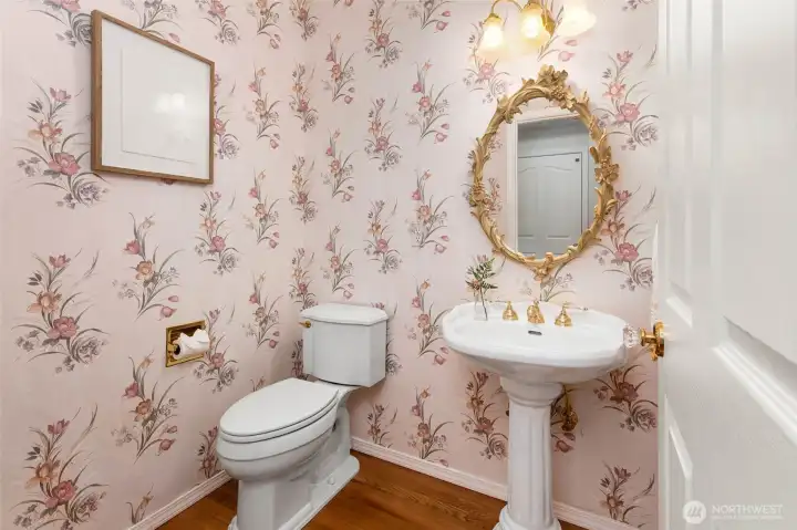 Powder Room with Classic Finishes