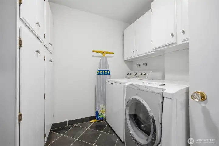 full separate laundry room off hallway