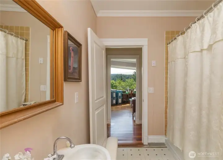 Main floor full bathroom.