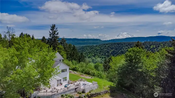 Feels like you’re on top of your own mountain, enjoying nothing but unobstructed views of Mt. Rainier.