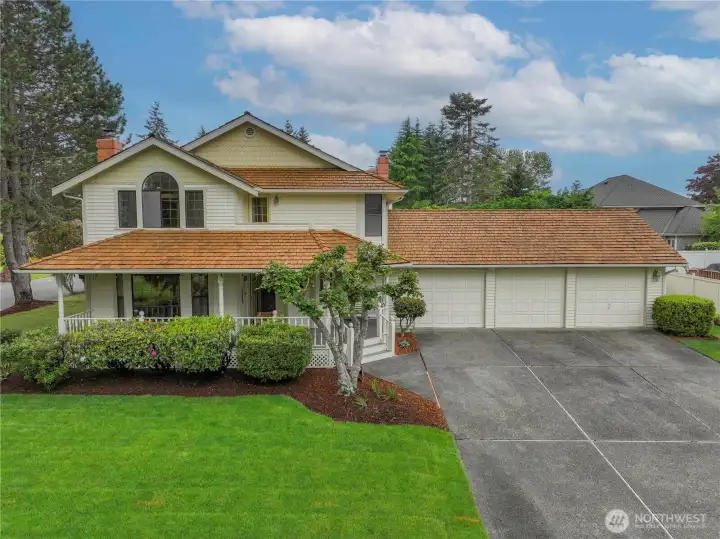 Property sits along the 5 acre private park in The Ridge Property sits along the 5 acre private park in The Ridge