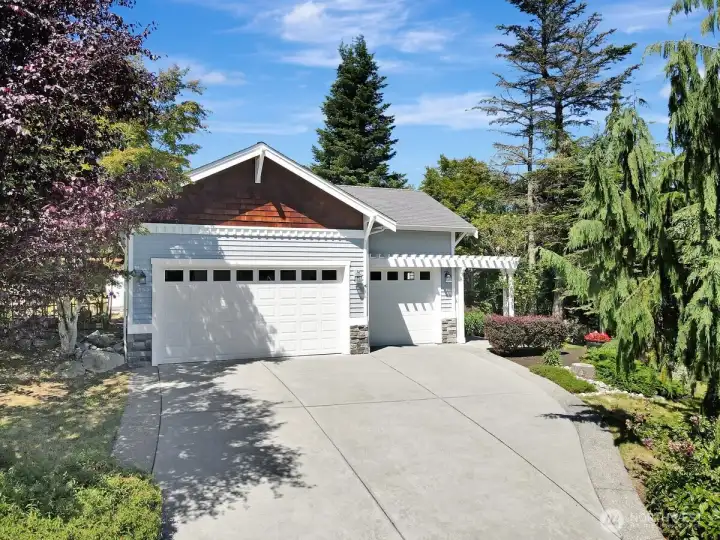 3 Car Garage