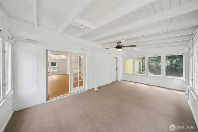 Great enclosed porch for extra living space!