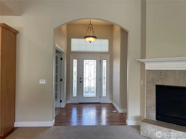 Entry-Hardwood Floors