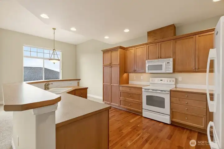 Spacious Kitchen, Hardwood flooring