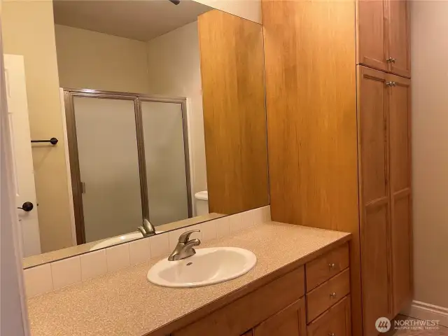 Guest 3/4 Bath