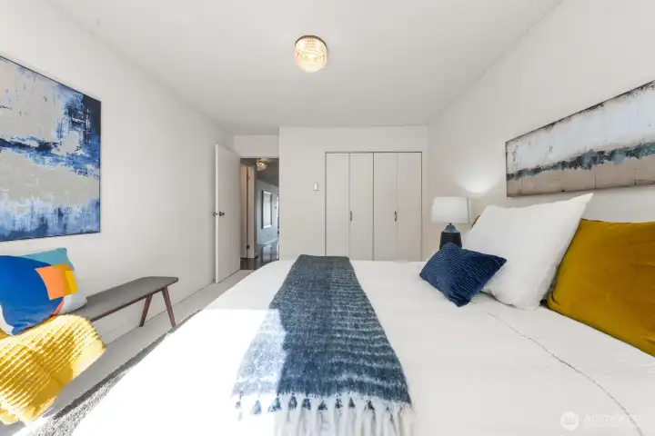 2nd bedroom