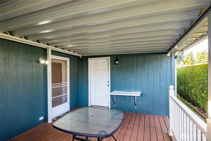 Such a lovely reprieve in your private backyard oasis!