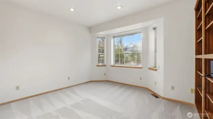 Upper level flex room