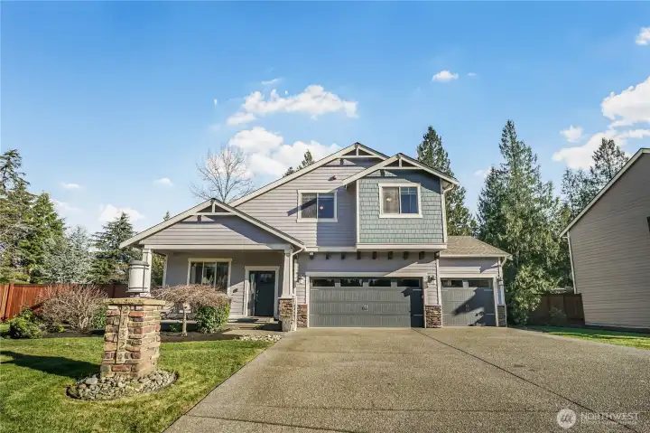 Desirable cul de sac location. Recently painted exterior. Desirable cul de sac location. Recently painted exterior.