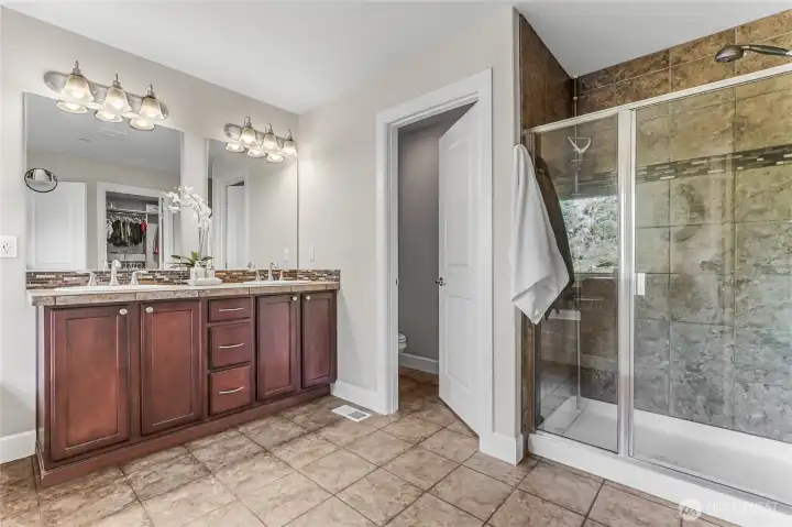5 foot walk-in shower. 5 foot walk-in shower.