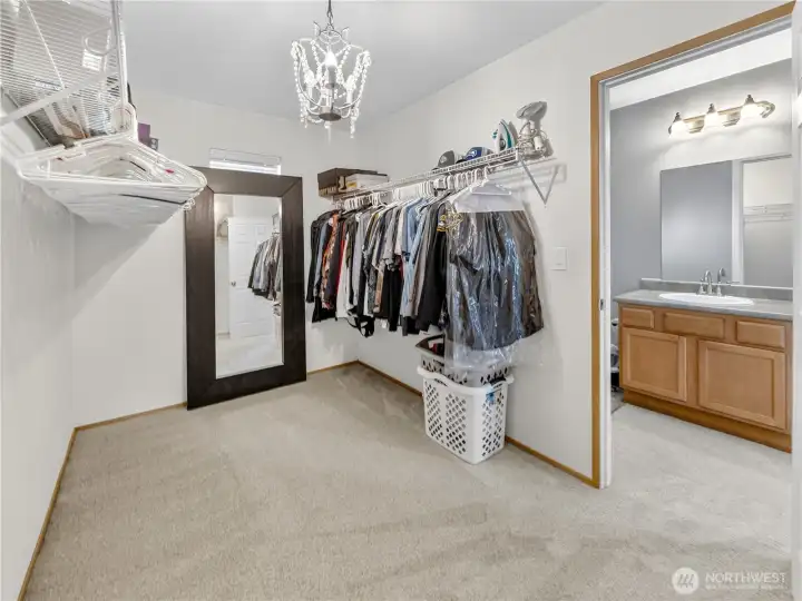 Large Walk-in closet off Primary Bathroom Large Walk-in closet off Primary Bathroom