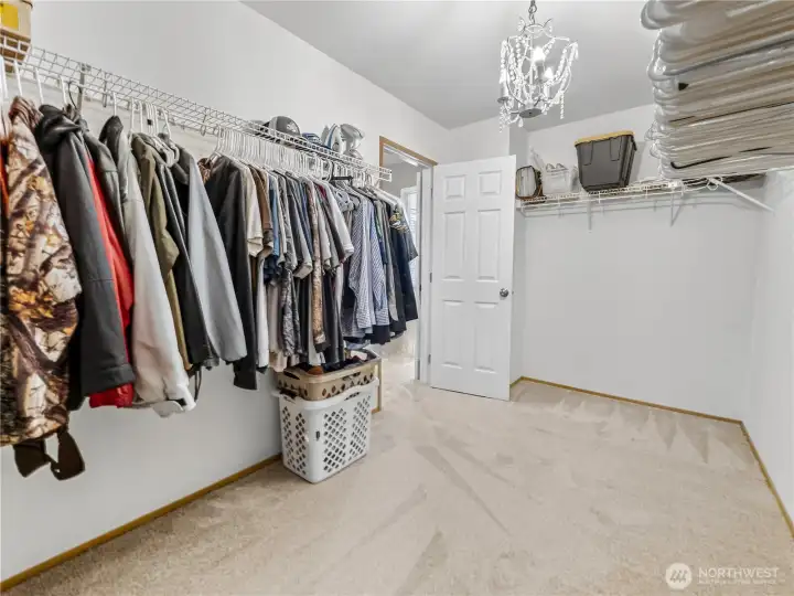 Large Walk-in closet off Primary Bathroom Large Walk-in closet off Primary Bathroom