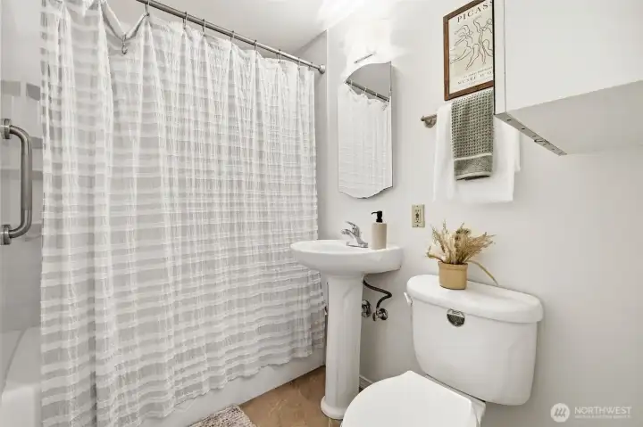 Fully permitted bathroom added in 2022