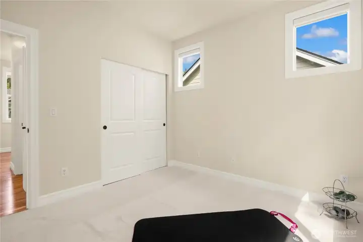 2nd Bedroom 2nd Bedroom