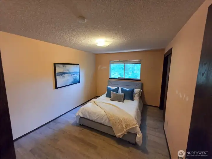 The bedroom 2 is in upper level