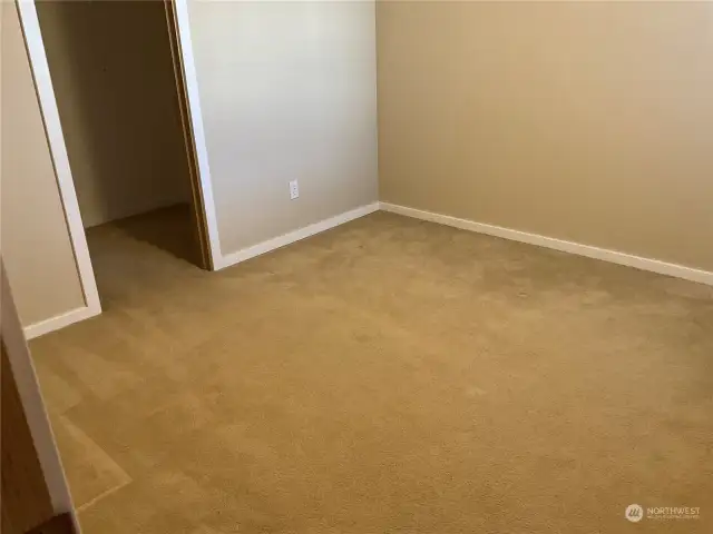 Walk-InCloset in 2nd bedroom