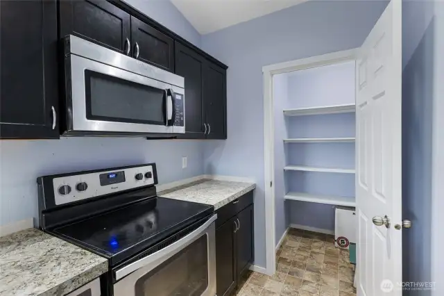 Walk in pantry