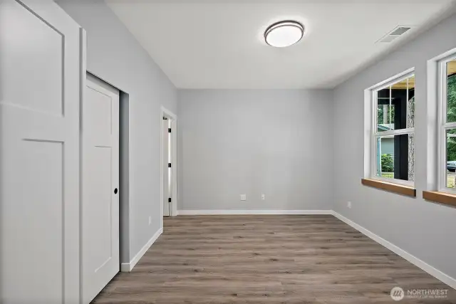 Main Floor Flex Rm! Dual Entry Doors, Closet, and Windows Overlooking the Landscaped Front Yard!