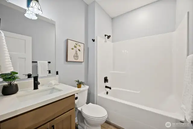 Main Floor Full Bath Adjacent to the Flex Rm!