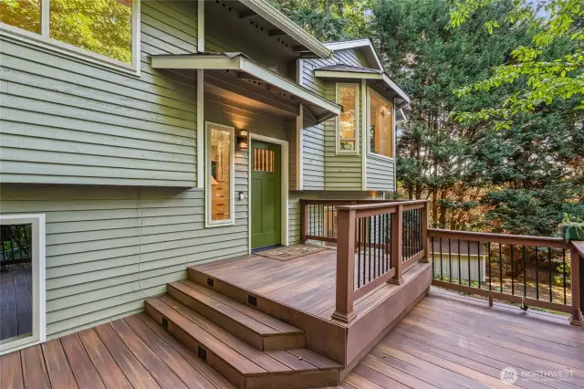 Beautifully constructed Trex front porch with room for sitting area.