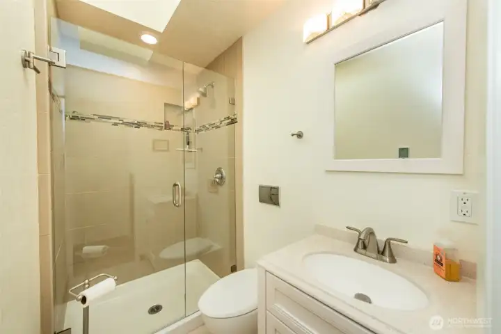 3/4 Bathroom