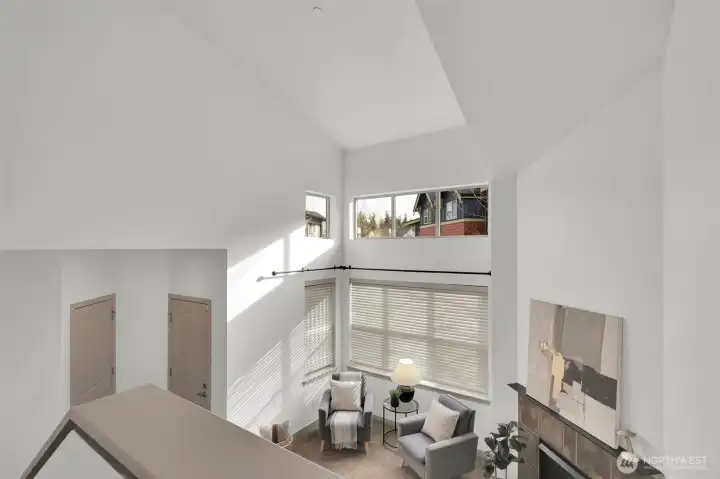 BRIGHT and OPEN layout.