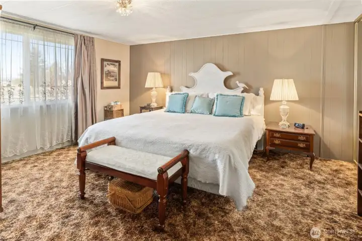 Spacious primary bedroom