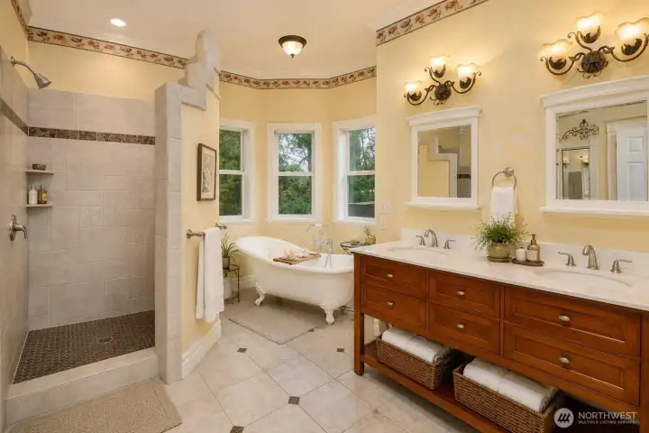 Virtually Staged - Luxurious master bath with classic, timeless design. Virtually Staged - Luxurious master bath with classic, timeless design.