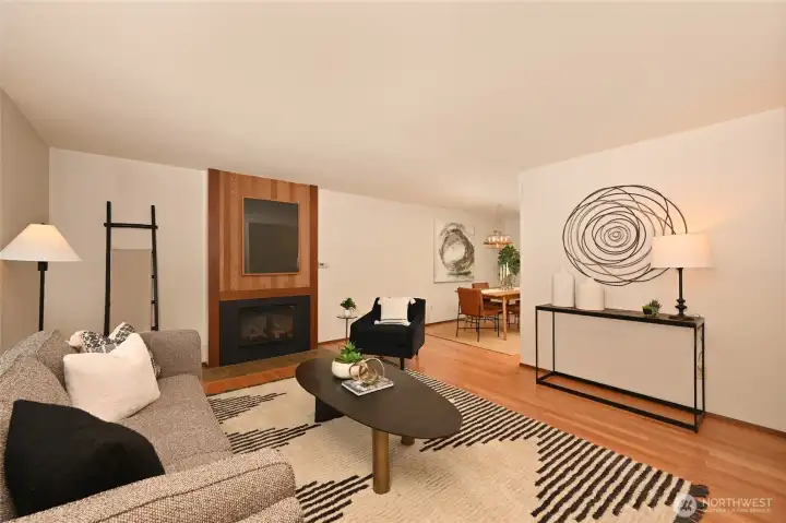 Living room w/ gas fireplace