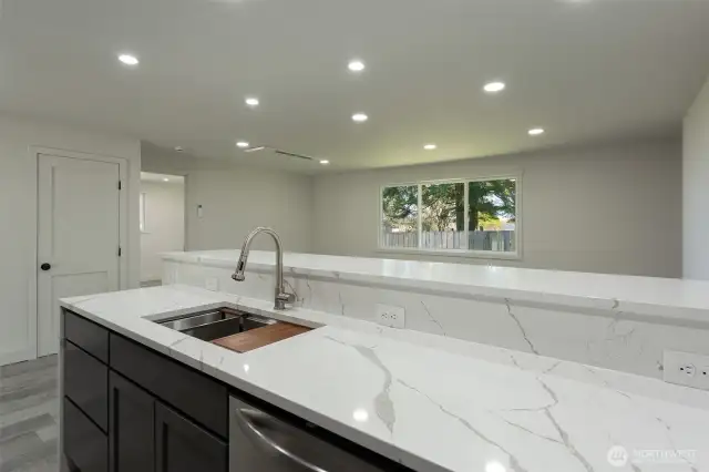 Quartz countertops
