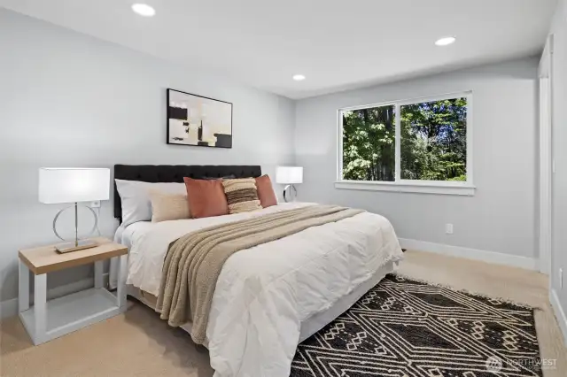 Sleep in peace, surrounded by 7+ acres!