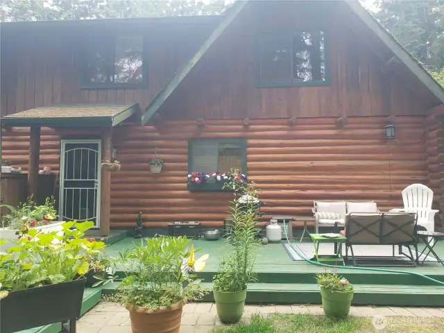 West side deck