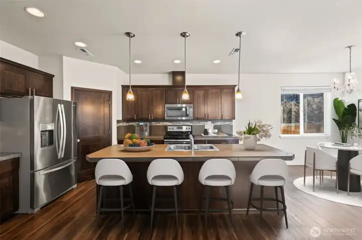 Great kitchen for entertaining! *virtually staged*