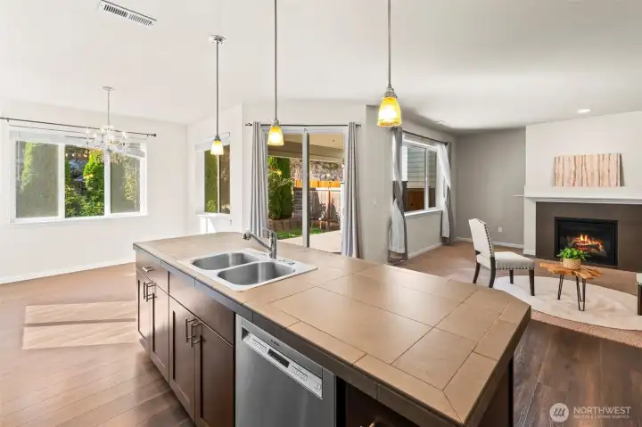 Open concept kitchen/family room