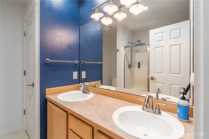 Primary bath with double sinks