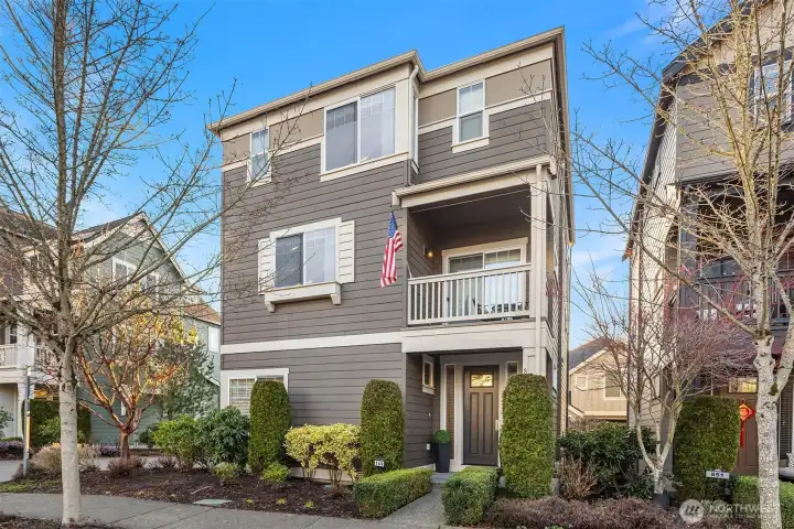 Detached single family home in West Highlands Park. A former model home, and lightly lived in by original owners this home is perfectly located to optimize space, privacy and mountain views.