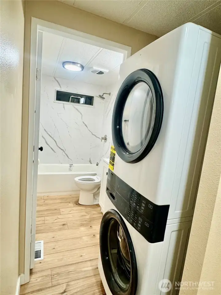 from corridor looking into bathroom (1)