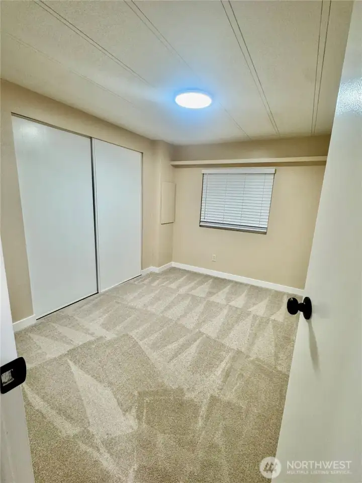 Room (2), cordless shades pulled down